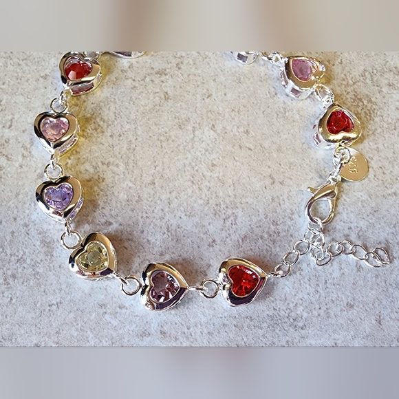 Beautiful New 925 stamped Silver plated multi colored heart bracelet - Picture 3 of 12